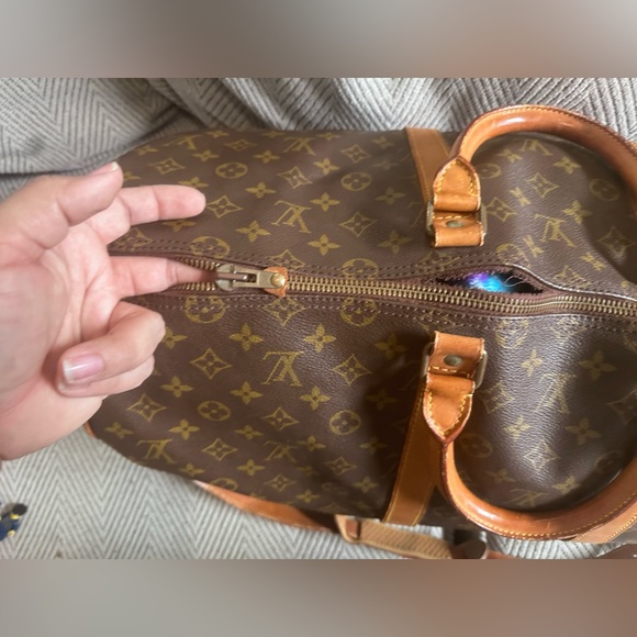 Louis Vuitton Bandolier 55 Authentic - Picture 13 of 16
